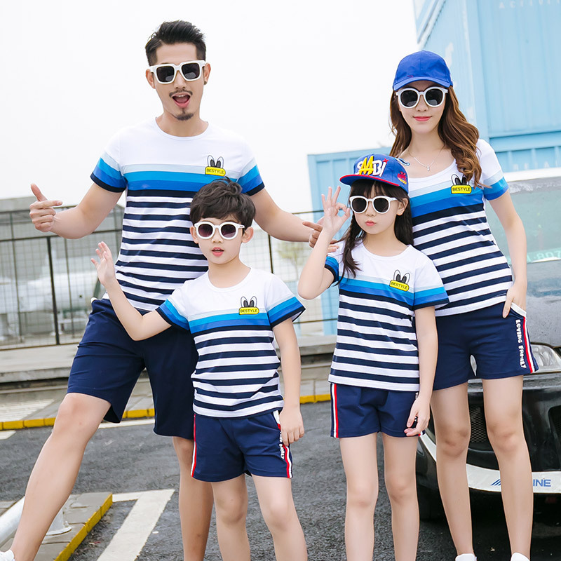 5 kiểu hình in áo thun gia đình đi biển đẹp nhất 2020 – Diaries Blog